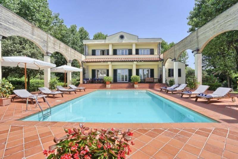 casa indipendente in affitto a Forte dei Marmi in zona Vittoria Apuana