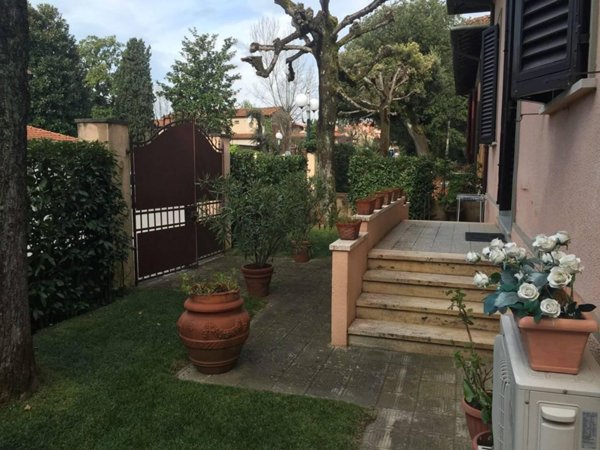 casa indipendente in affitto a Forte dei Marmi