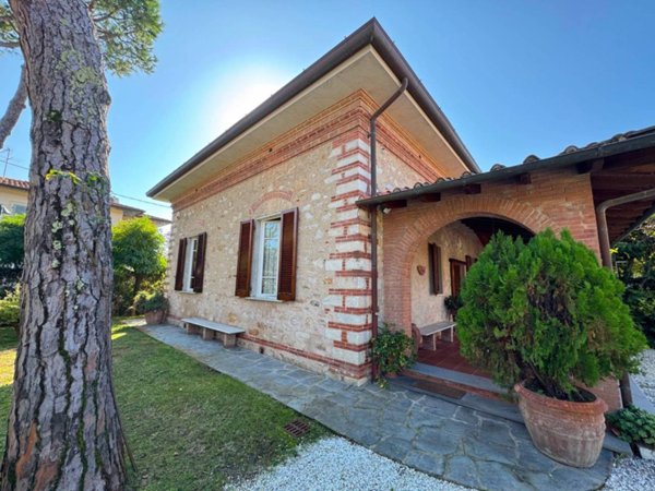 casa indipendente in affitto a Forte dei Marmi