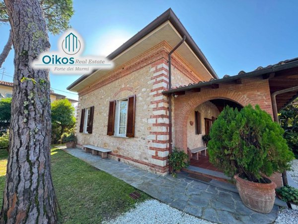 casa indipendente in affitto a Forte dei Marmi