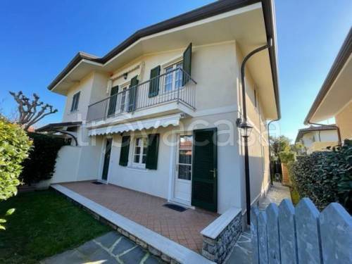 casa indipendente in affitto a Forte dei Marmi