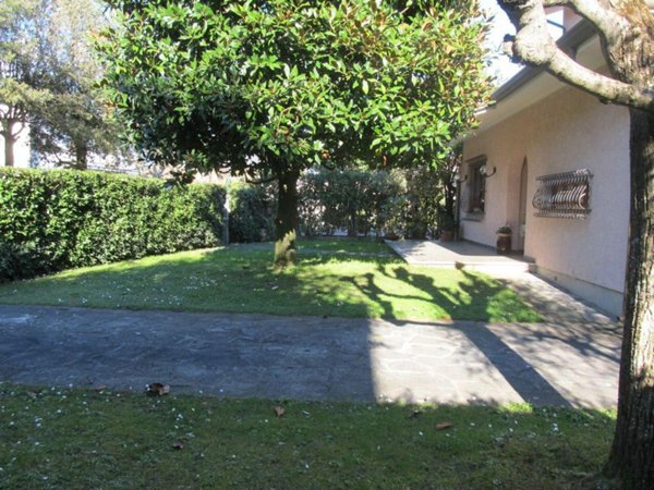 casa indipendente in affitto a Forte dei Marmi