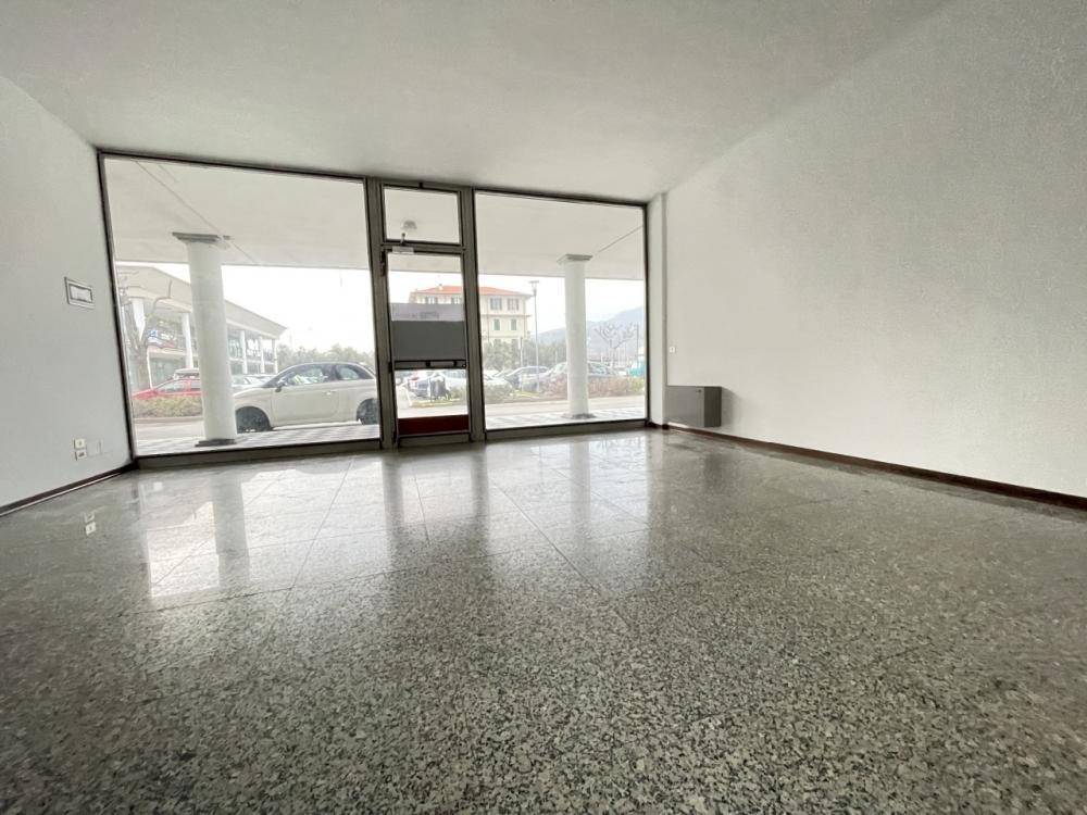 negozio in affitto a Forte dei Marmi