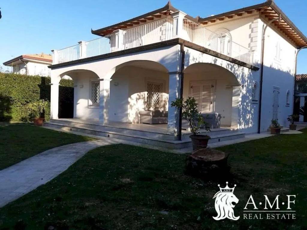 casa indipendente in affitto a Forte dei Marmi
