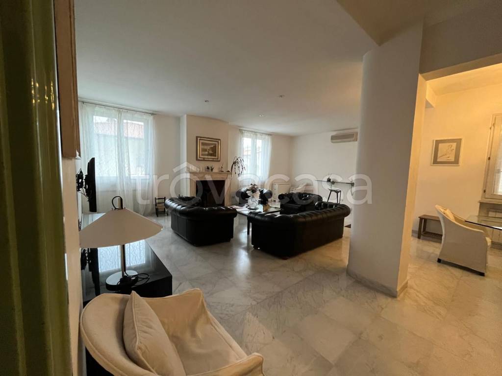 casa indipendente in affitto a Forte dei Marmi