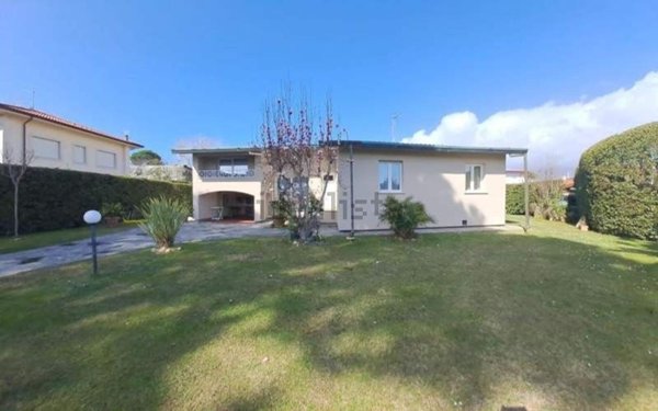 casa indipendente in affitto a Forte dei Marmi