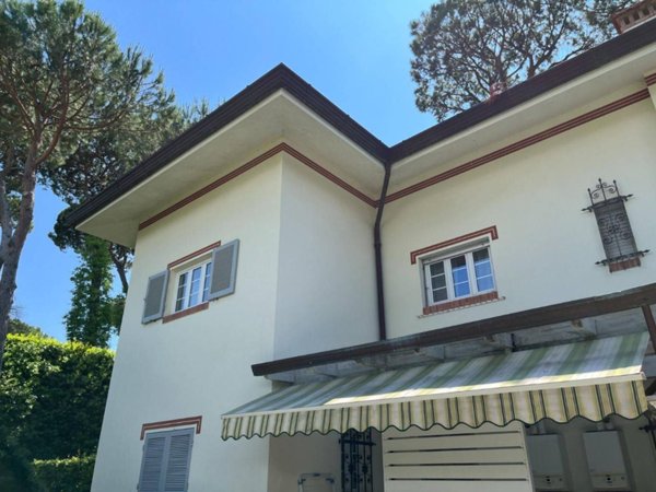 appartamento in affitto a Forte dei Marmi in zona Roma Imperiale