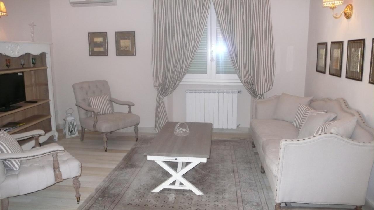 negozio in affitto a Forte dei Marmi