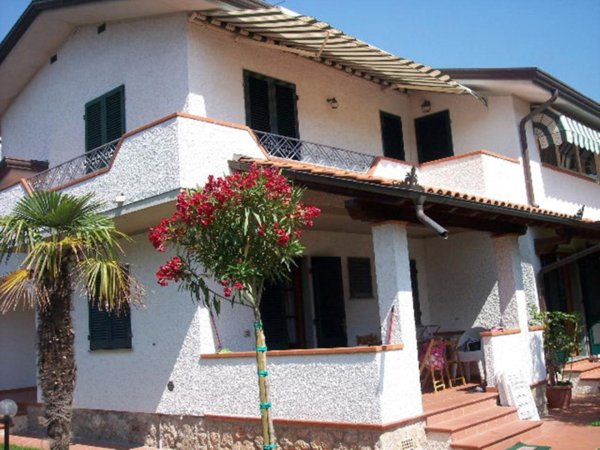 casa indipendente in affitto a Forte dei Marmi