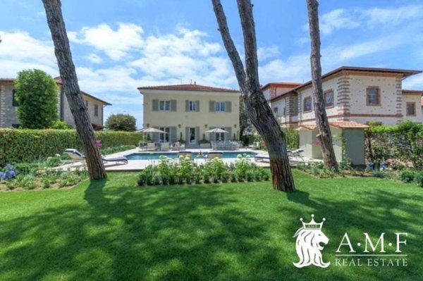 casa indipendente in affitto a Forte dei Marmi in zona Roma Imperiale
