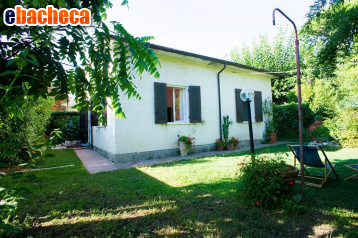 casa indipendente in affitto a Forte dei Marmi in zona Vittoria Apuana