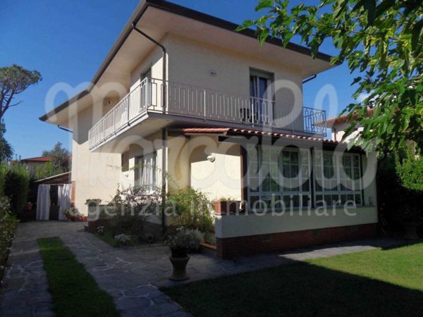casa indipendente in affitto a Forte dei Marmi