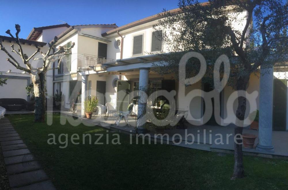 casa indipendente in affitto a Forte dei Marmi