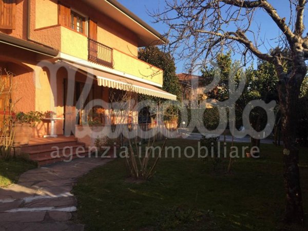casa indipendente in affitto a Forte dei Marmi