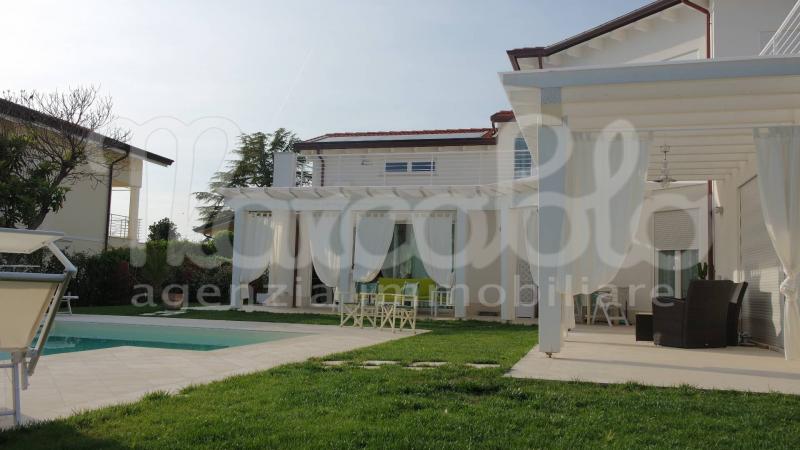 terreno edificabile in affitto a Forte dei Marmi
