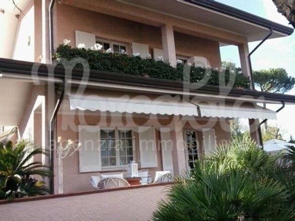 casa indipendente in affitto a Forte dei Marmi