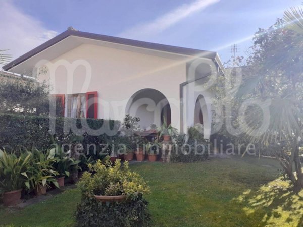 casa indipendente in affitto a Forte dei Marmi