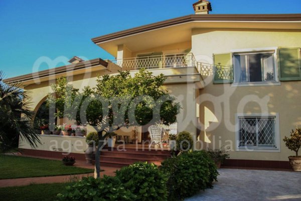 casa indipendente in affitto a Forte dei Marmi