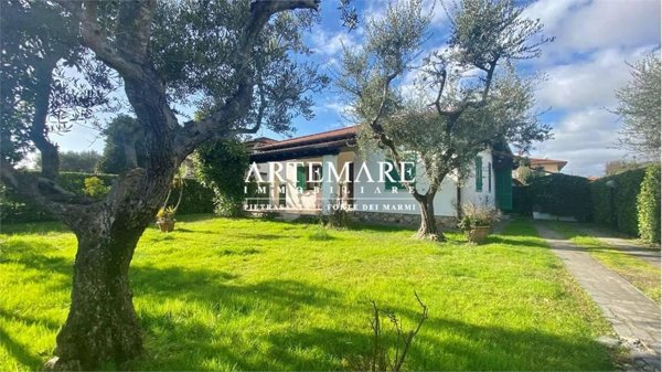 casa indipendente in affitto a Forte dei Marmi