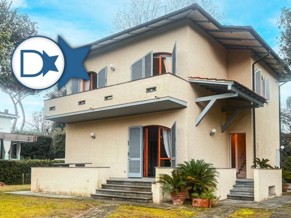 casa indipendente in affitto a Forte dei Marmi in zona Vittoria Apuana