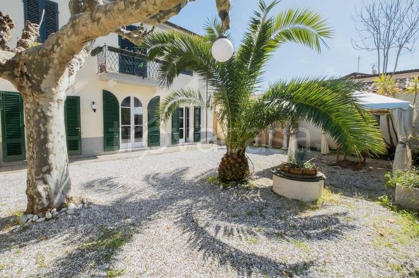 casa indipendente in affitto a Forte dei Marmi