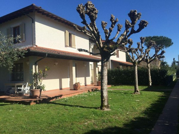 casa indipendente in affitto a Forte dei Marmi
