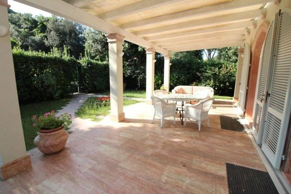 casa indipendente in affitto a Forte dei Marmi in zona Roma Imperiale