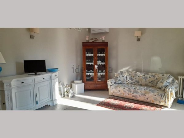appartamento in affitto a Forte dei Marmi in zona Vittoria Apuana