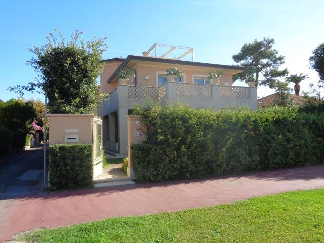 casa indipendente in affitto a Forte dei Marmi