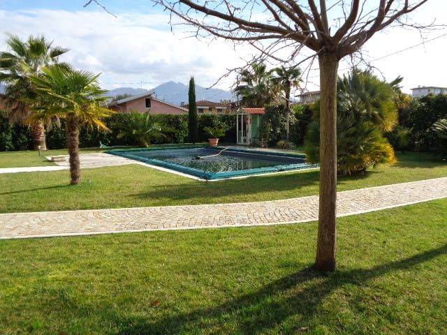 casa indipendente in affitto a Forte dei Marmi