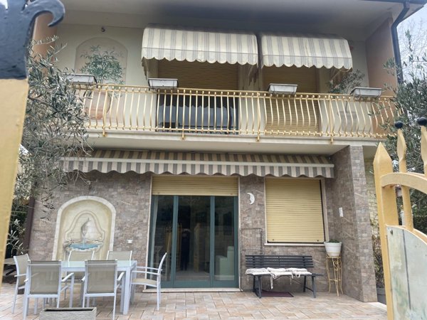 casa indipendente in affitto a Forte dei Marmi
