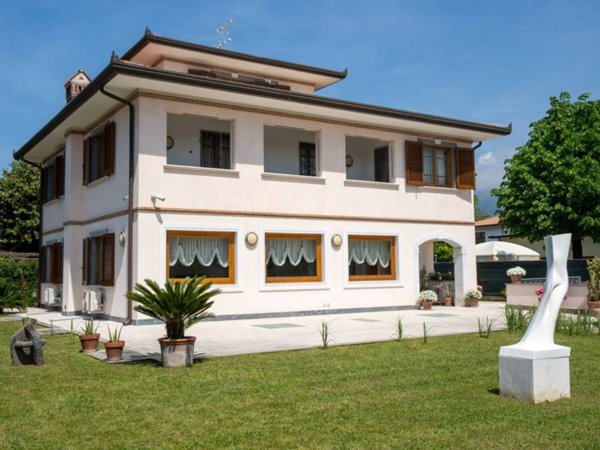 casa indipendente in affitto a Forte dei Marmi