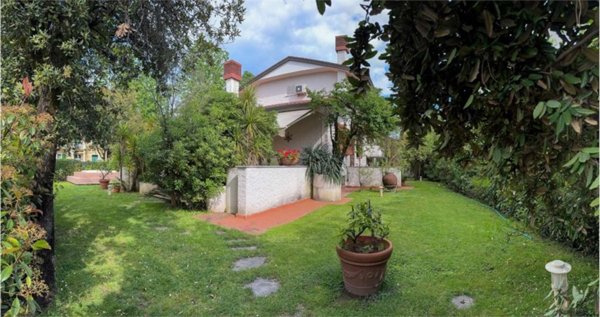 casa indipendente in affitto a Forte dei Marmi