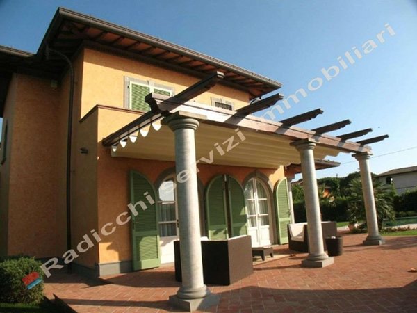 casa indipendente in affitto a Forte dei Marmi