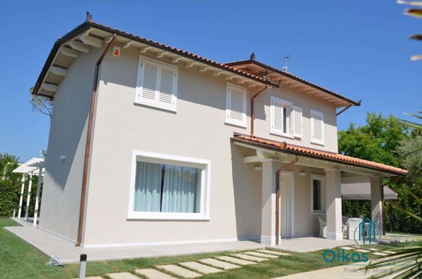 casa indipendente in affitto a Forte dei Marmi