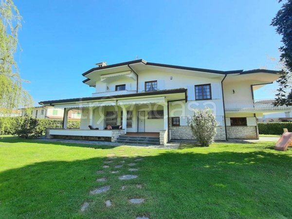 casa indipendente in affitto a Forte dei Marmi