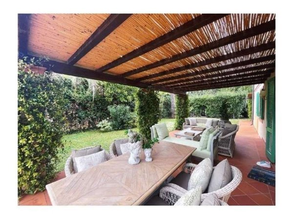 casa indipendente in affitto a Forte dei Marmi