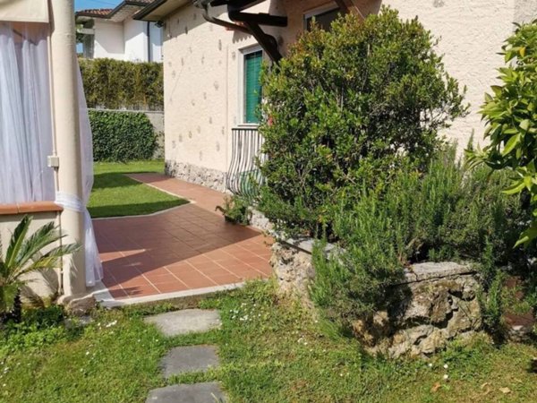 casa indipendente in affitto a Forte dei Marmi