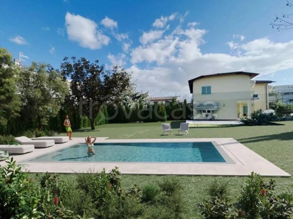 casa indipendente in affitto a Forte dei Marmi