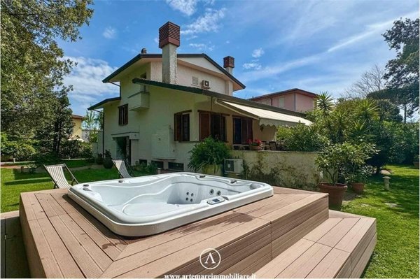 casa indipendente in affitto a Forte dei Marmi