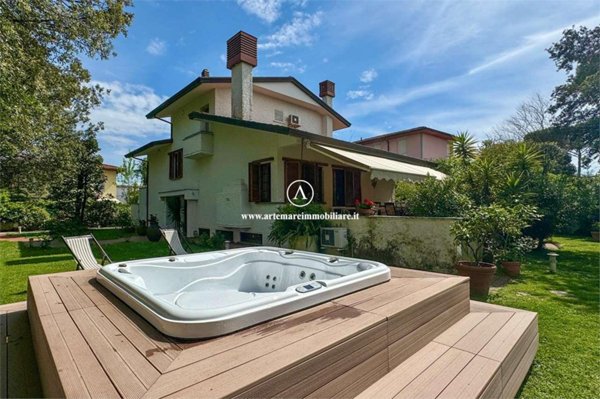 casa indipendente in affitto a Forte dei Marmi