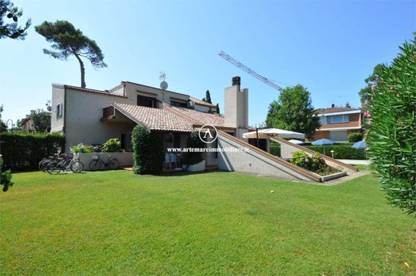casa indipendente in affitto a Forte dei Marmi in zona Roma Imperiale