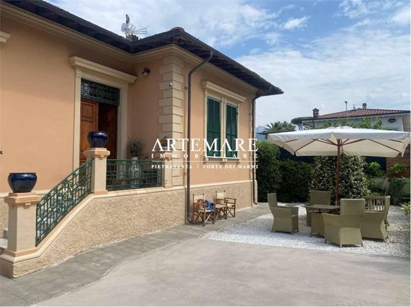 casa indipendente in affitto a Forte dei Marmi