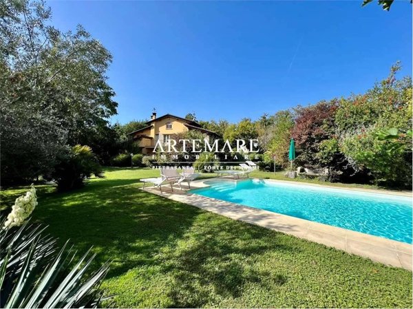 casa indipendente in affitto a Forte dei Marmi