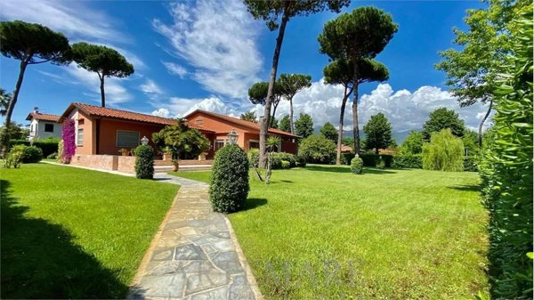 casa indipendente in affitto a Forte dei Marmi