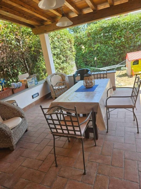 casa indipendente in affitto a Forte dei Marmi in zona Vittoria Apuana