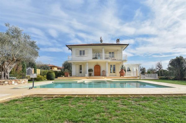 casa indipendente in affitto a Forte dei Marmi
