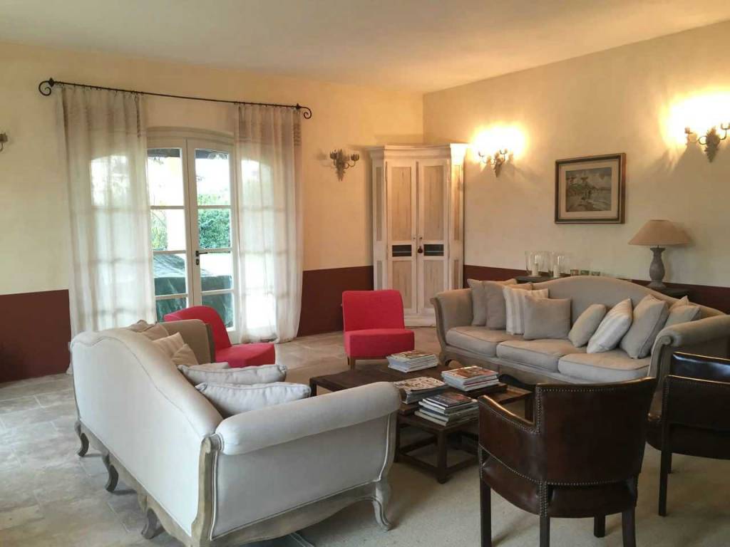 casa indipendente in affitto a Forte dei Marmi in zona Vittoria Apuana