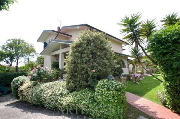 casa indipendente in affitto a Forte dei Marmi