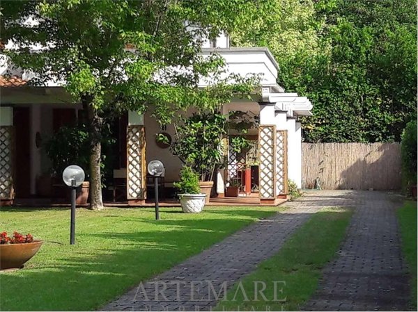 casa indipendente in affitto a Forte dei Marmi
